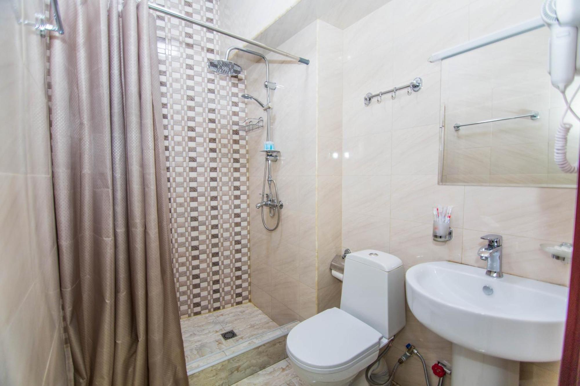 Hotel Care Inn Тбилиси Экстерьер фото