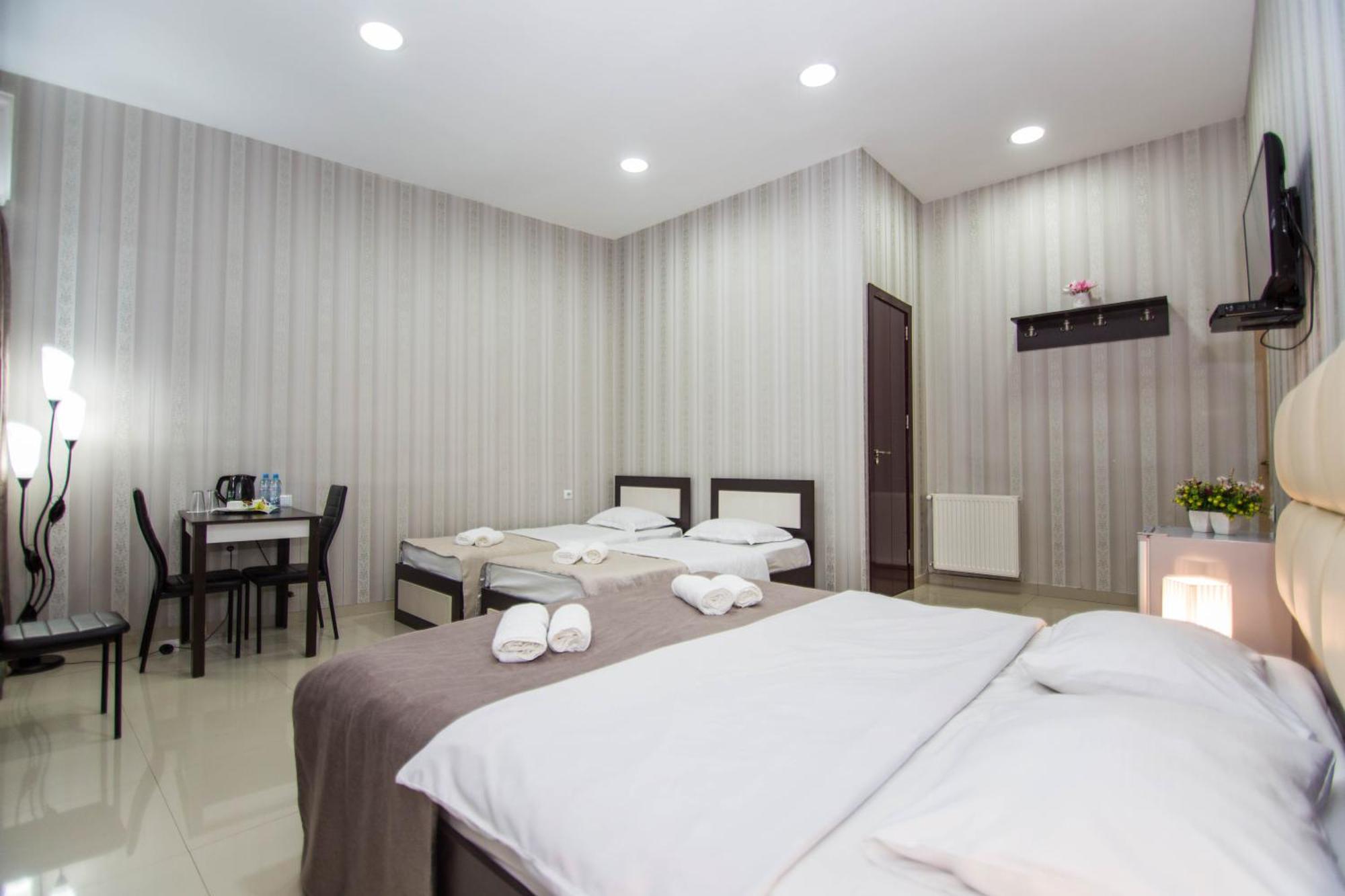 Hotel Care Inn Тбилиси Экстерьер фото