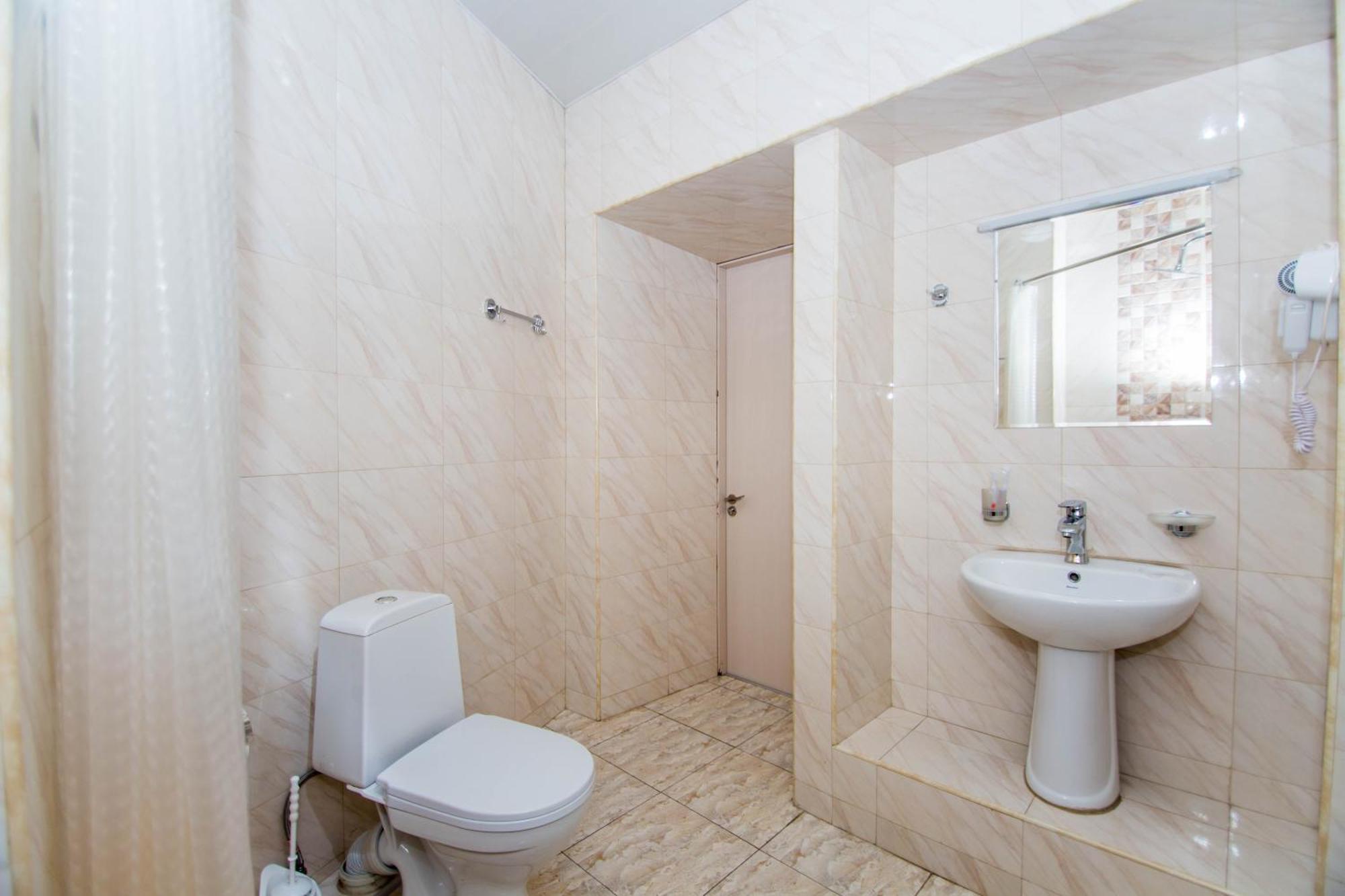 Hotel Care Inn Тбилиси Экстерьер фото